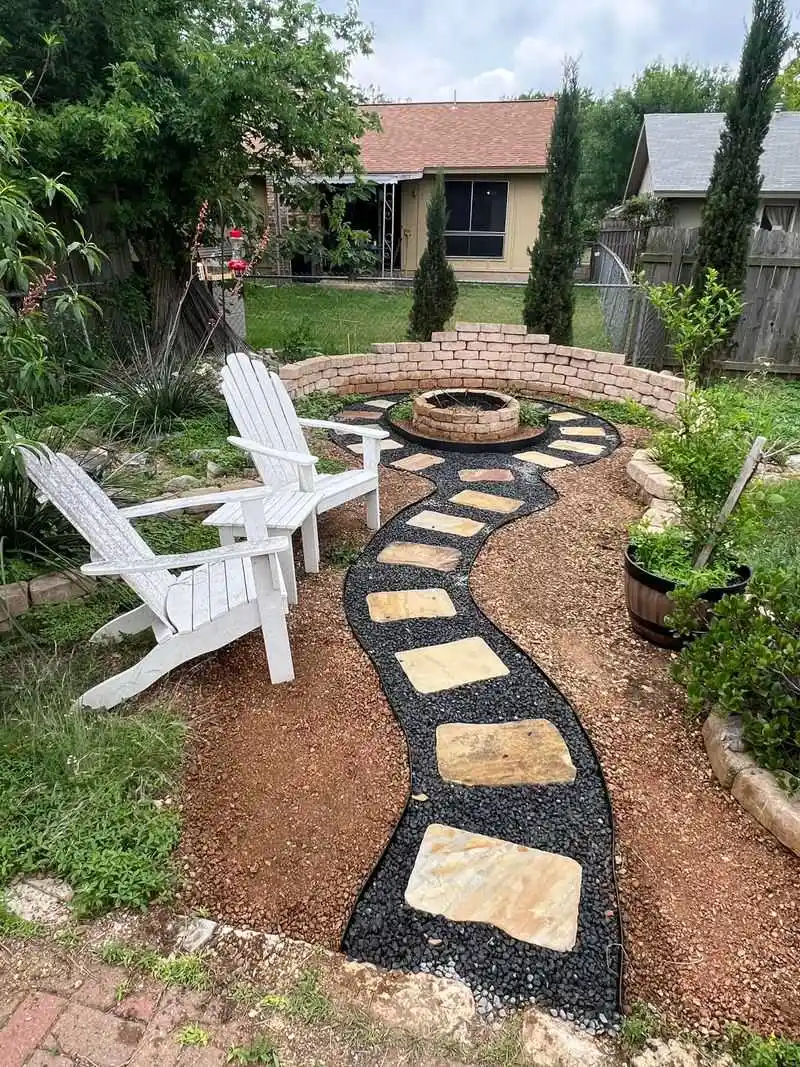 DIY Stepping Stone Pathways