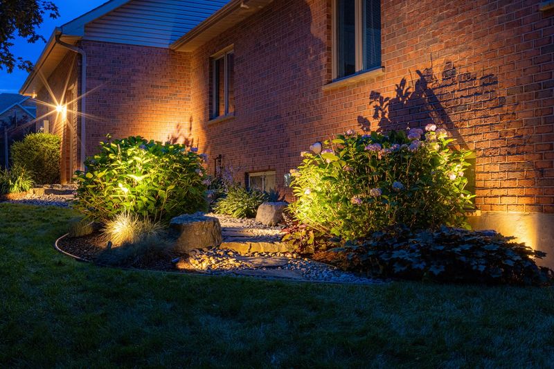 Dynamic Shadows with Moving Light
