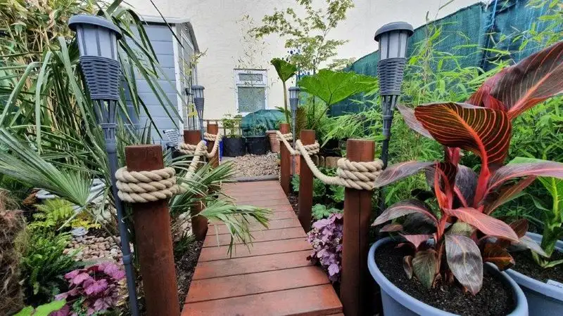 Rope Garden Pathway