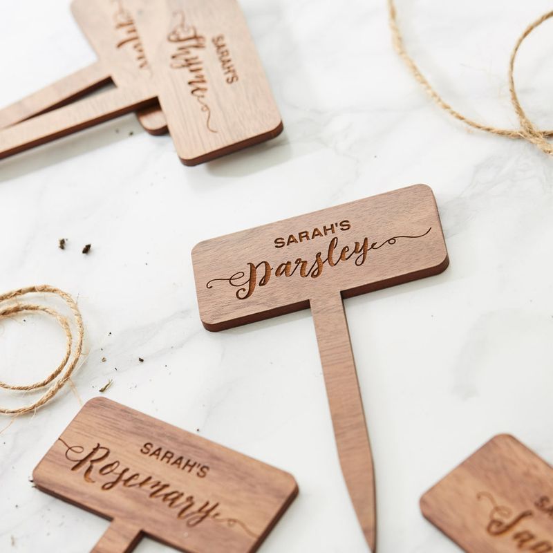 Crafting Personalized Plant Markers