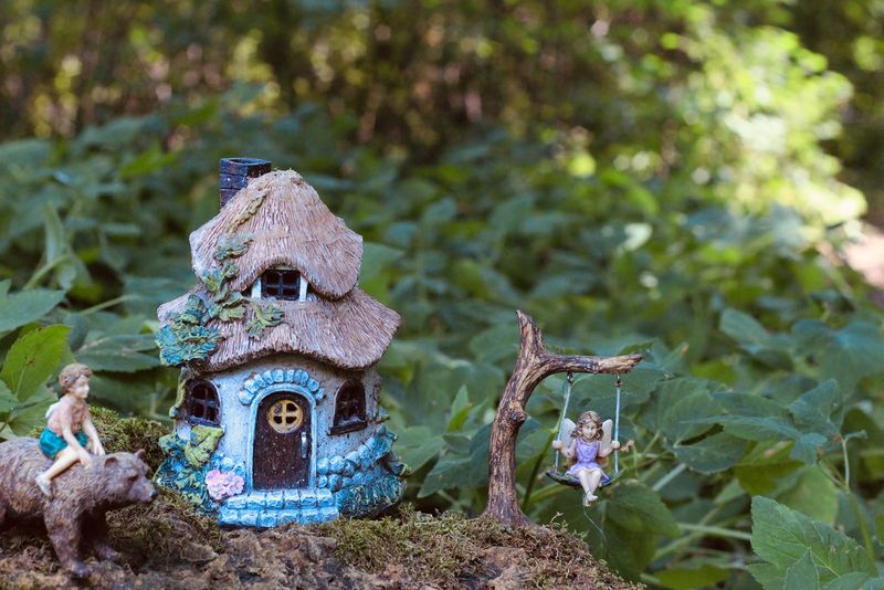 Building a Miniature Garden