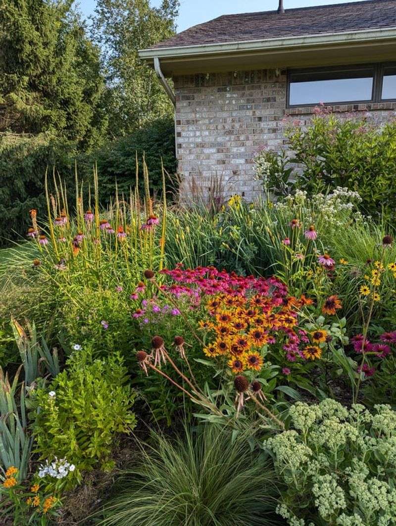 Traditional Annual Flower Beds