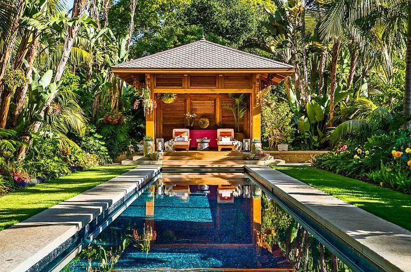 Tropical Paradise Escape