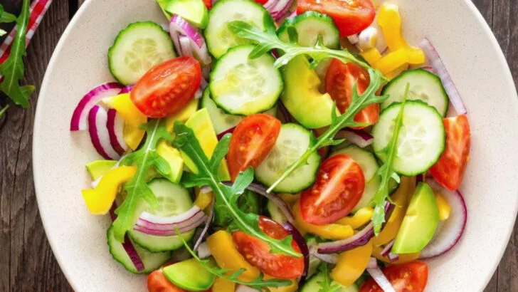 15 Refreshing Salad Ideas Using Garden-Fresh Fruits and Veggies
