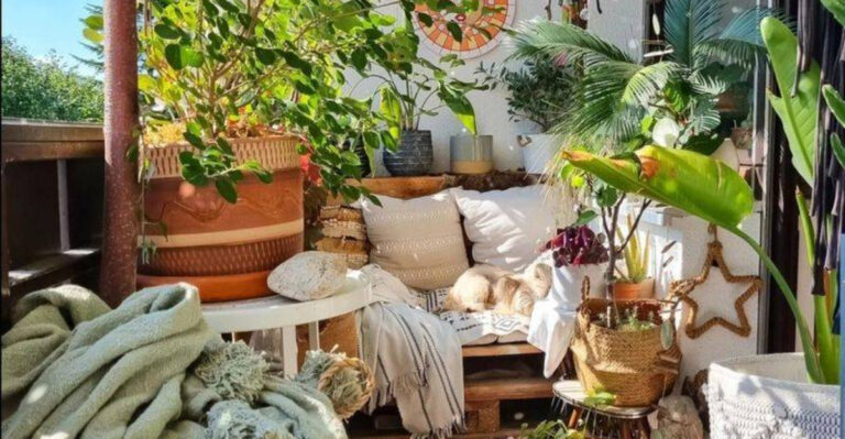 15 Stylish Balcony Gardens That Make You Forget You Live in the City
