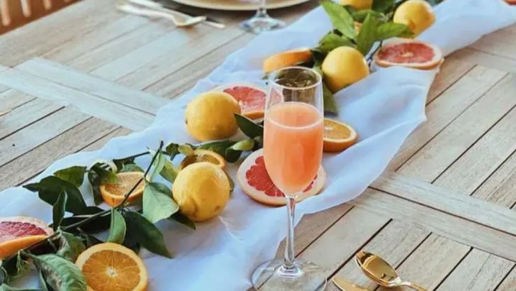18 Easy Green Touches That Make Any Summer Party Look Fancy