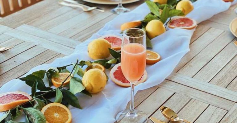 18 Easy Green Touches That Make Any Summer Party Look Fancy
