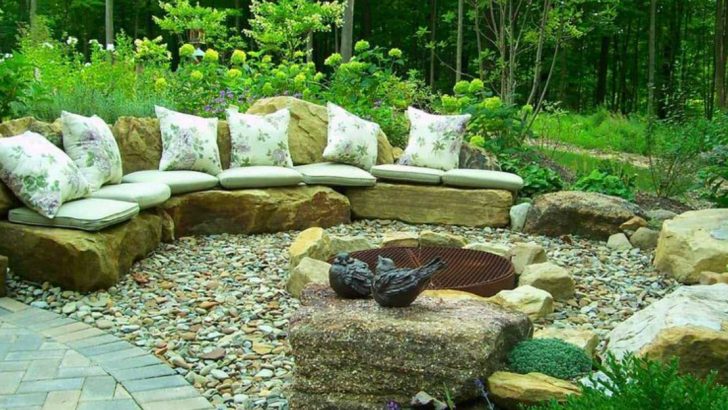 9 Rock Ideas That Upgrade Your Landscaping and 6 That Neighbors Will Definitely Notice