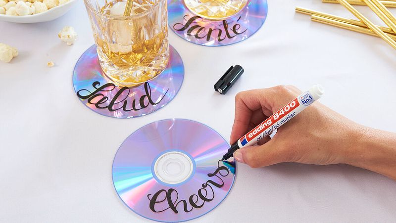 CDs/DVDs