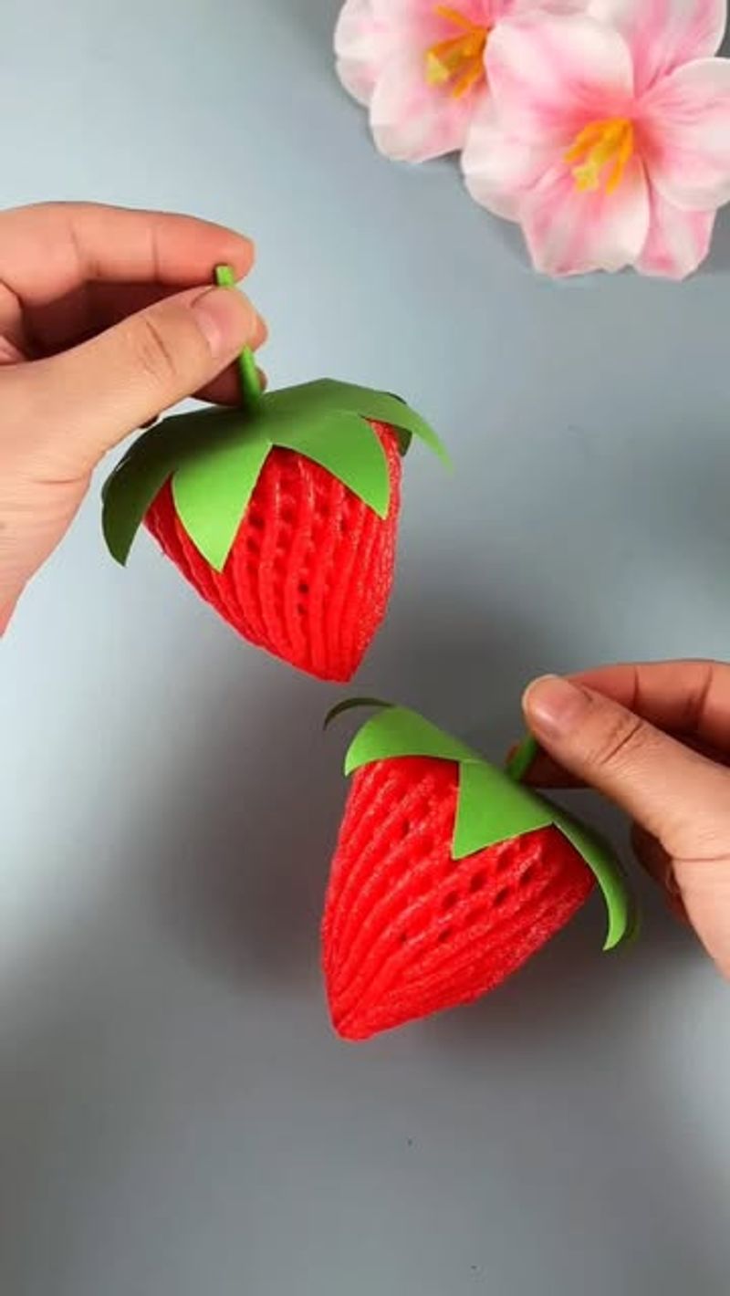 Creative Strawberry Crafts