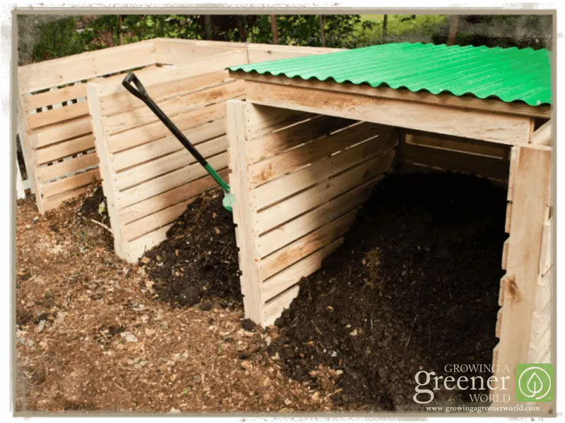 DIY Compost Bin from Pallets