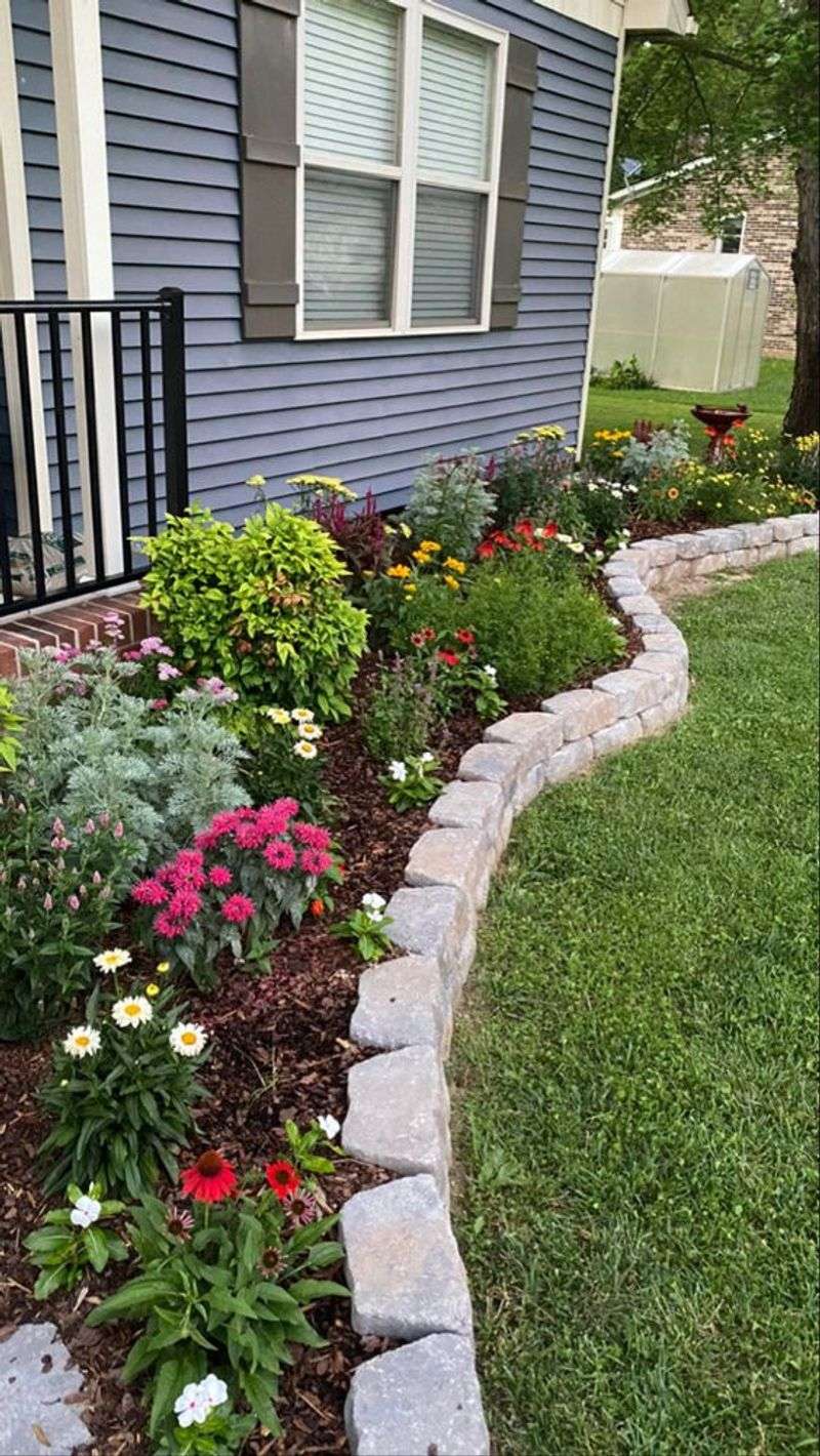 Stone Border Accents