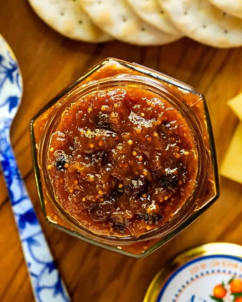 Fig and Strawberry Chutney