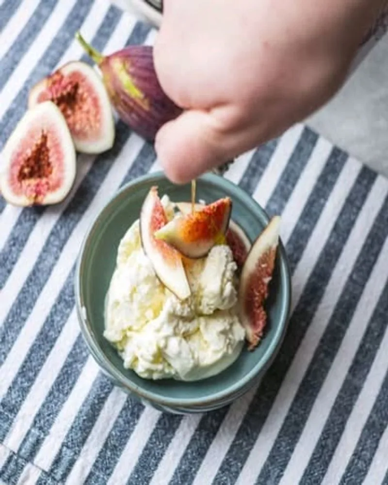 Fig and Vanilla Ice Cream