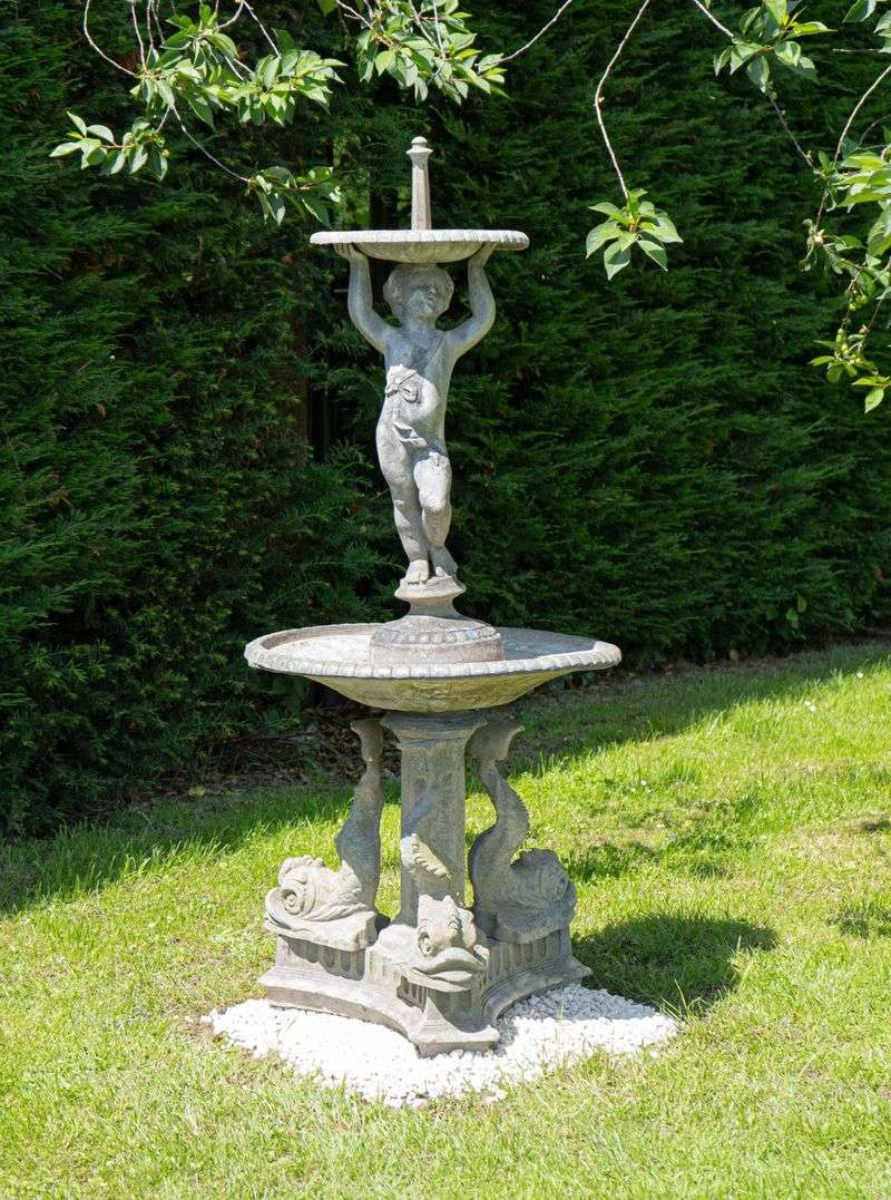 Old-fashioned Water Features