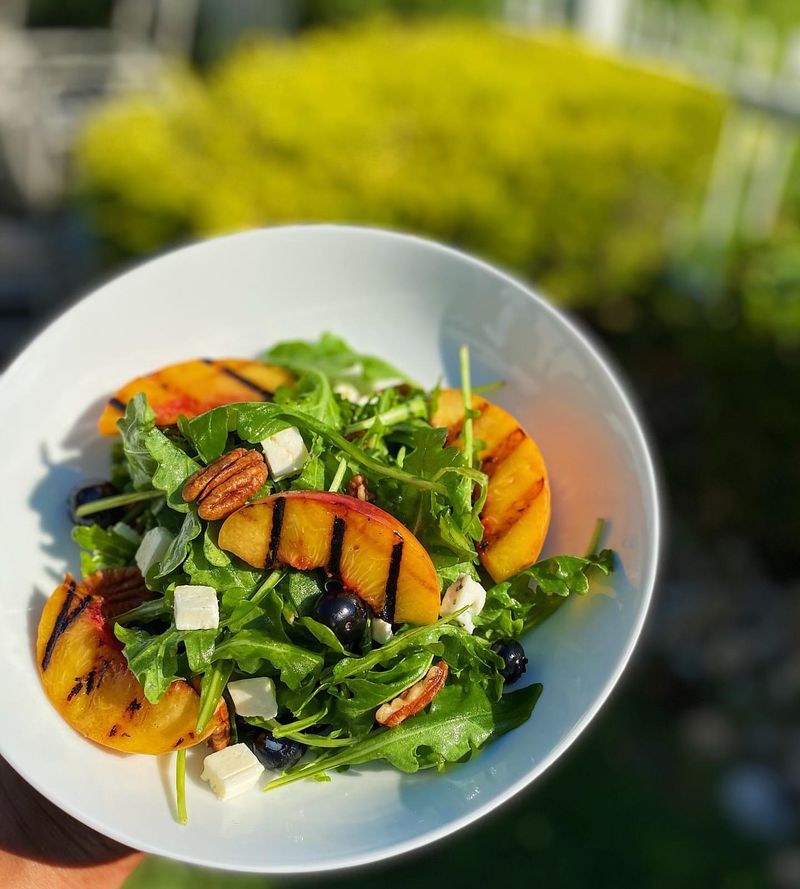 Grilled Peach and Arugula Salad