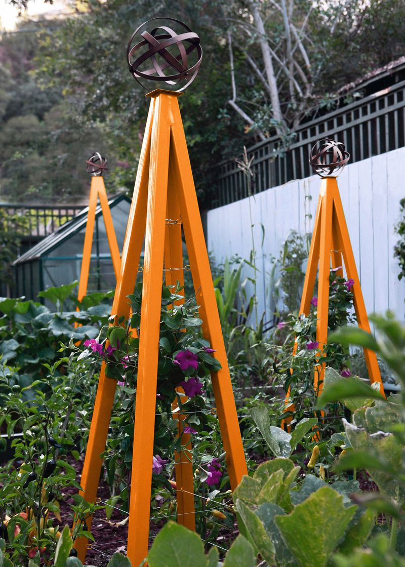 Metal Spiral Trellis