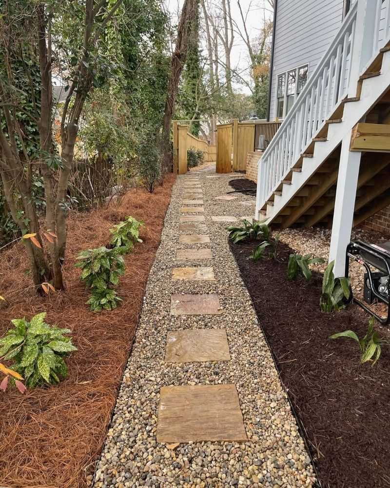 Mulch Pathway