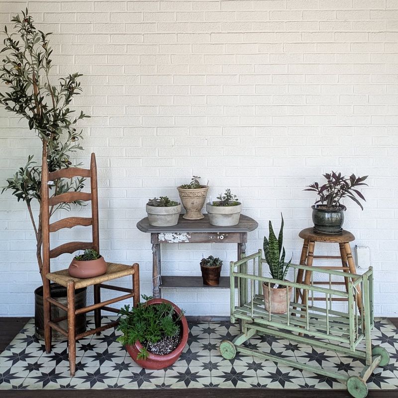 Old Chair Display