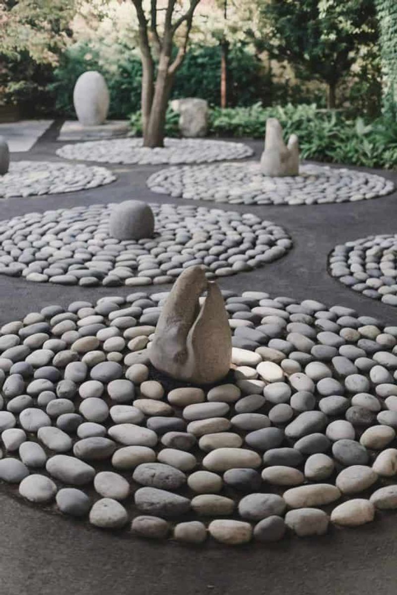Rocky Sculpture Display