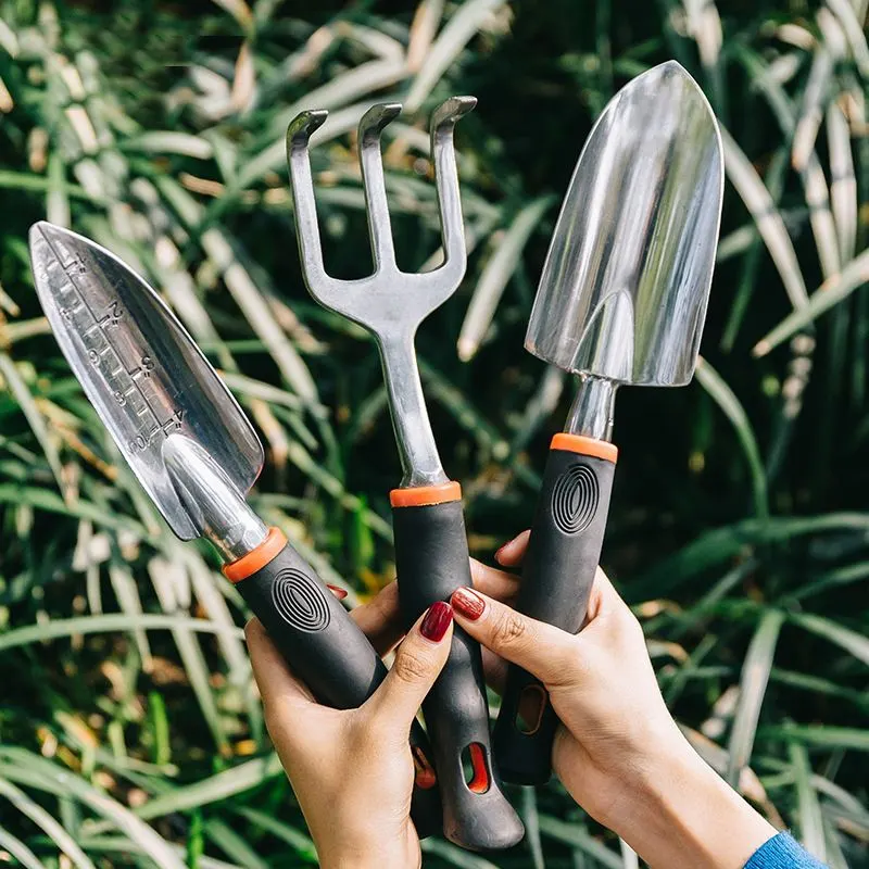 Spatula for Soil Leveling