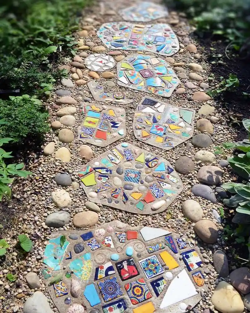 The Pebble Mosaic