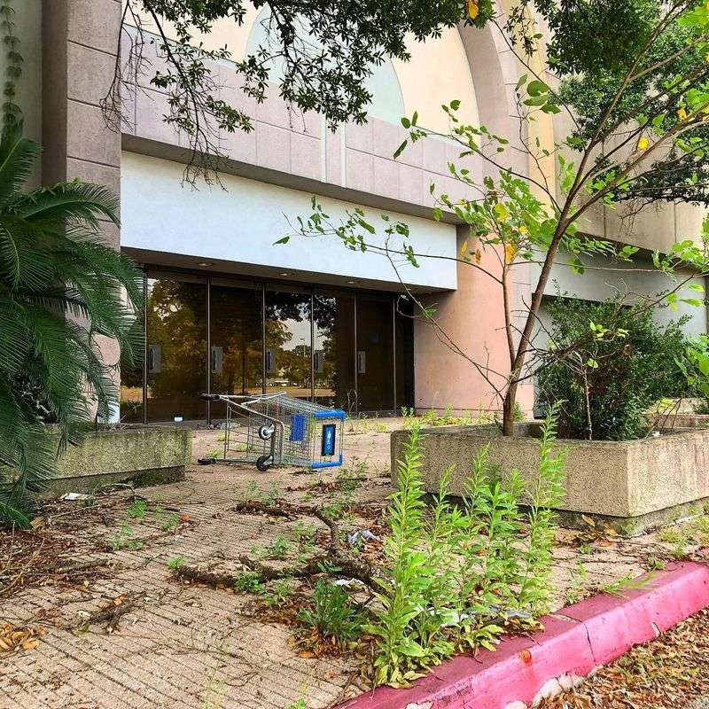 Vacated Malls