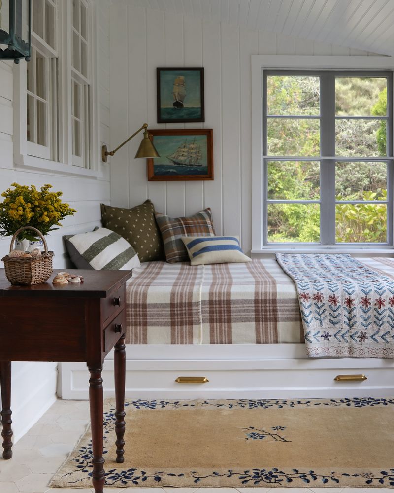 Wildflower Bedroom Accents