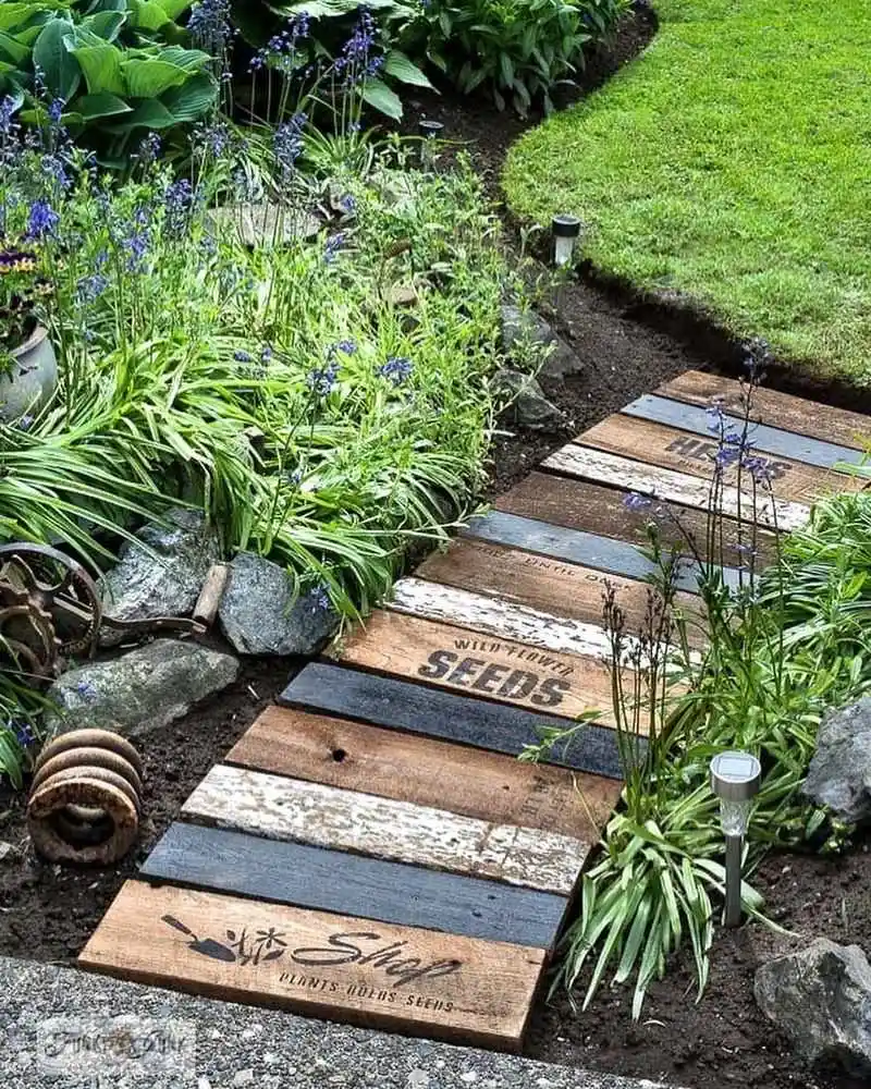 Wood Pallet Walkway