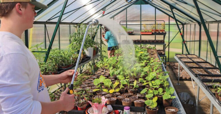 15 Times Gardening Feels More Like Work Than Joy