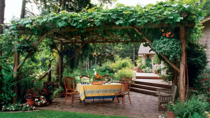 16 American Lawns That Turned Into Productive Gardens (And Why More Should)