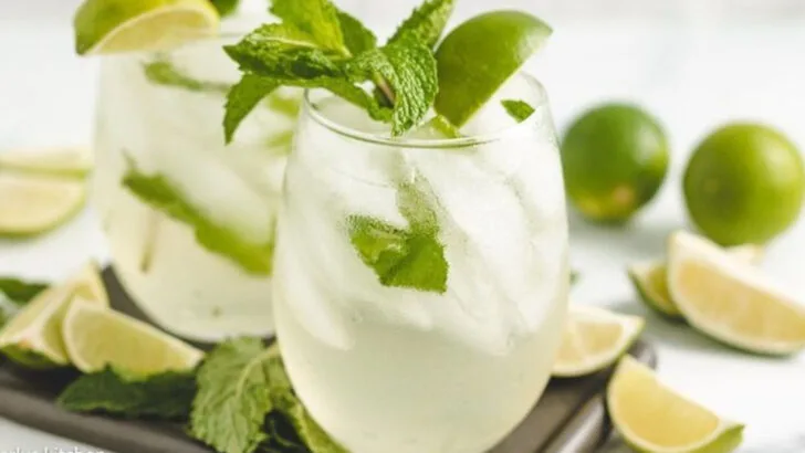 6 Cocktails You Can Make With Your Herb Garden and 13 That Guests Will Beg You For