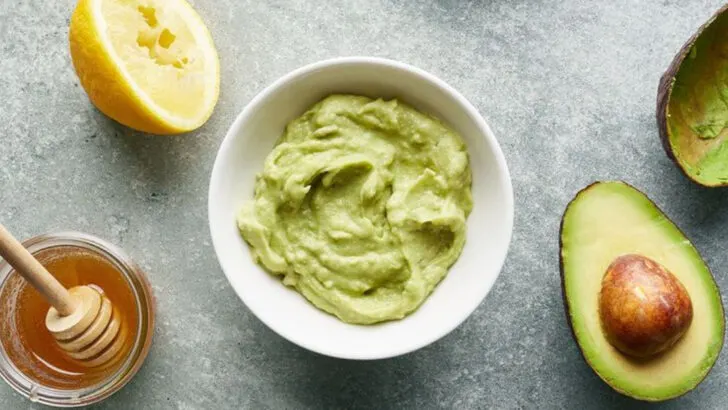 6 Garden Plants That Make Incredible Hair Rinse and 10 That Work Like Natural Conditioner