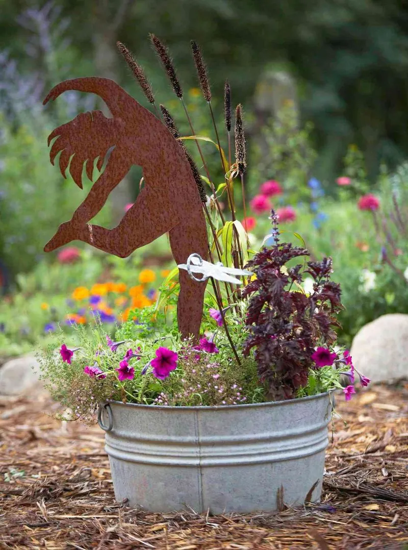 Artistic Garden Sculptures