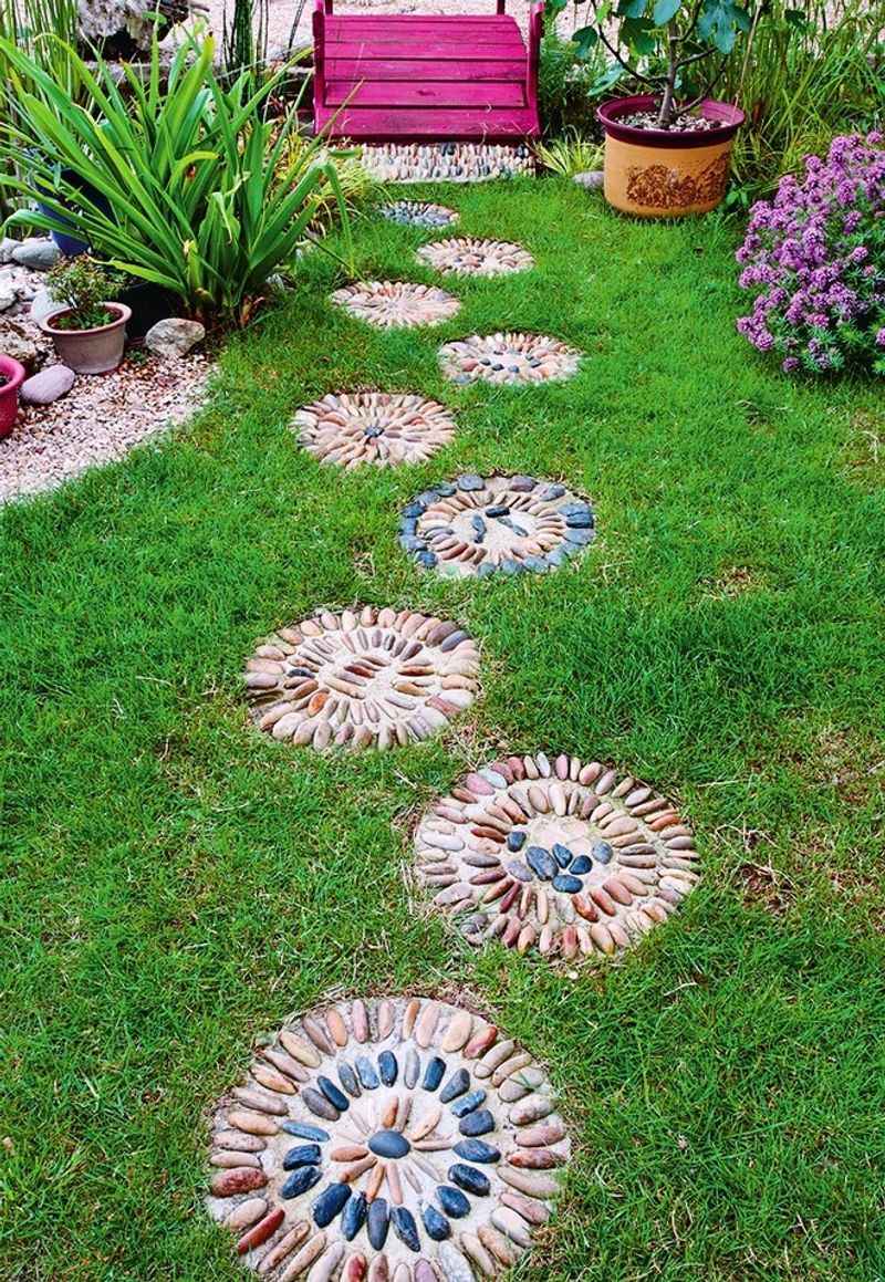 DIY Mosaic Stepping Stones