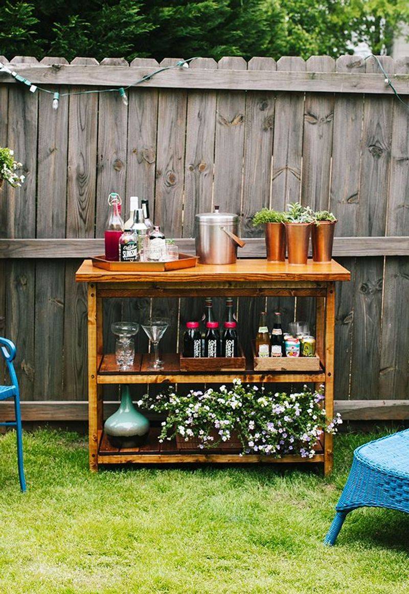 DIY Outdoor Bar