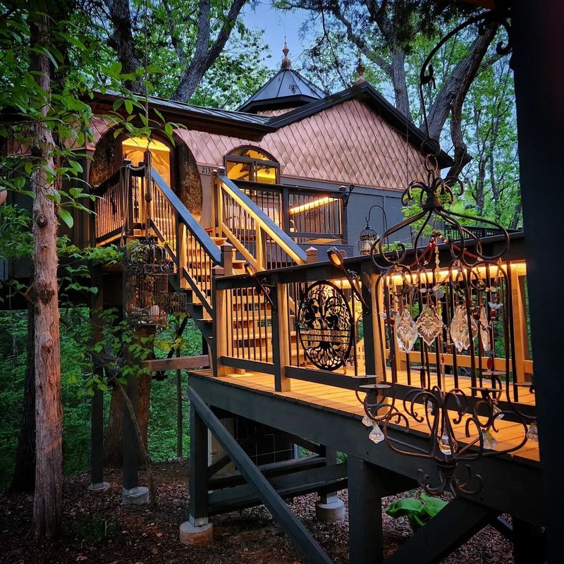 Enchanted Treehouse Nook