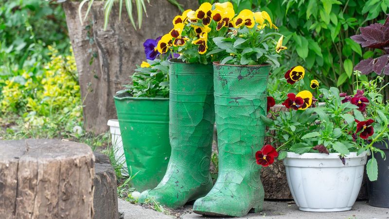 Experiment with Unusual Containers
