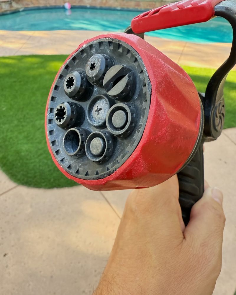 Garden Hose Nozzle with Multiple Settings