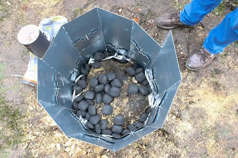 DIY Stump Charcoal Creation