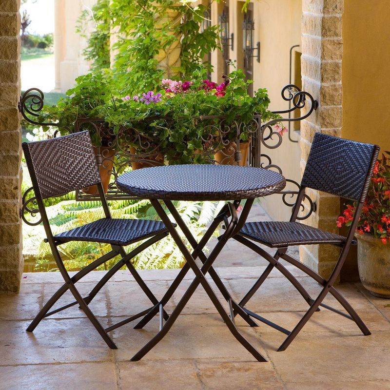 Precious Patio Dining