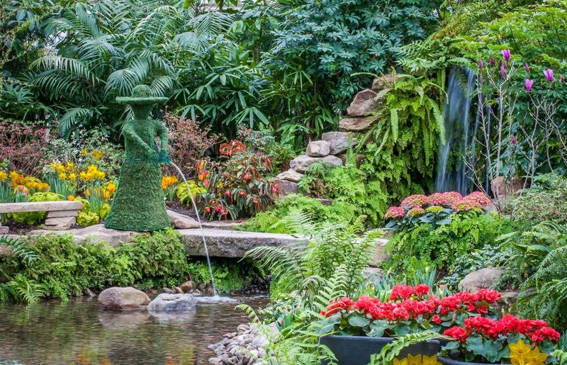 Secret Garden Alcove