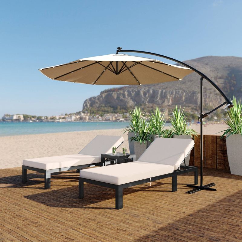 Sunbathing Lounge Chairs