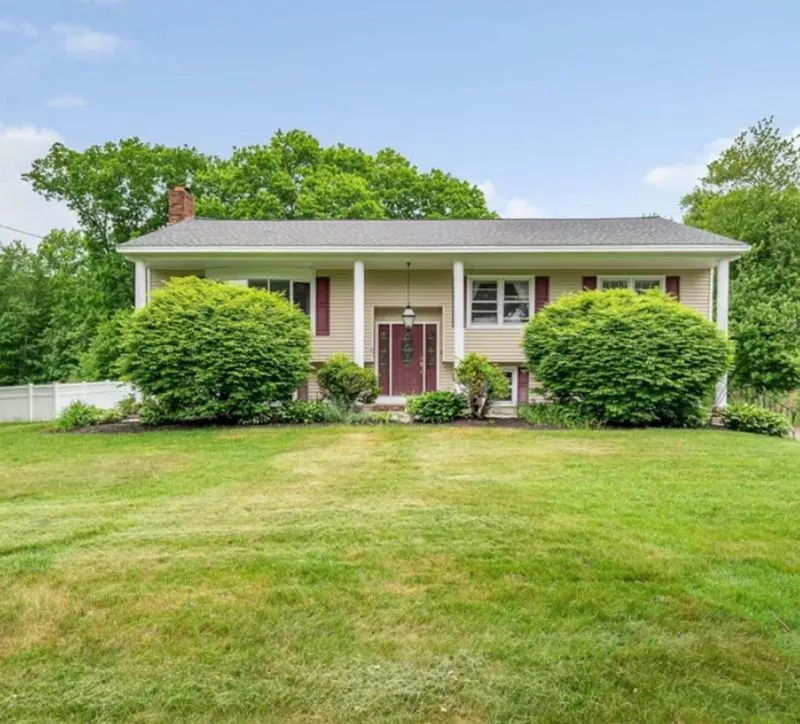 Blocking Windows or Entryways With Shrubs