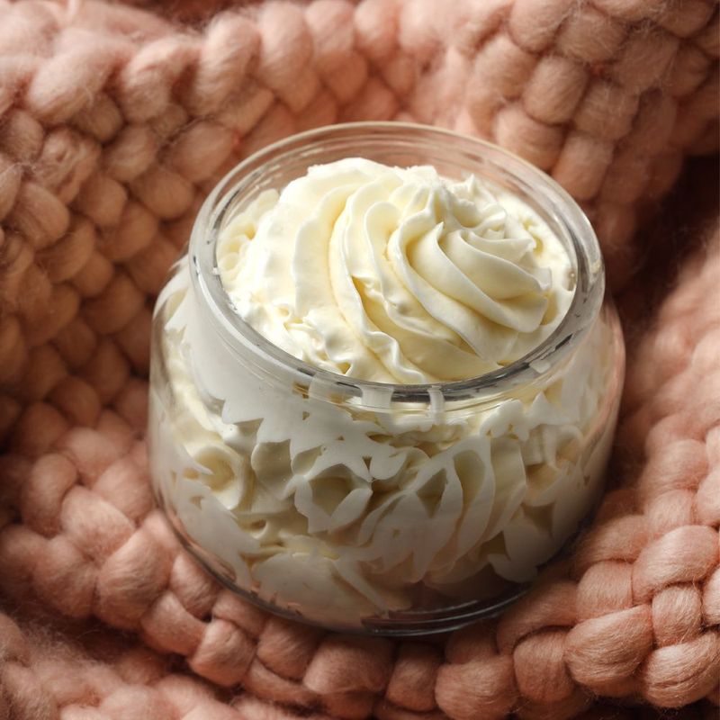 Vanilla & Cashmere Caress