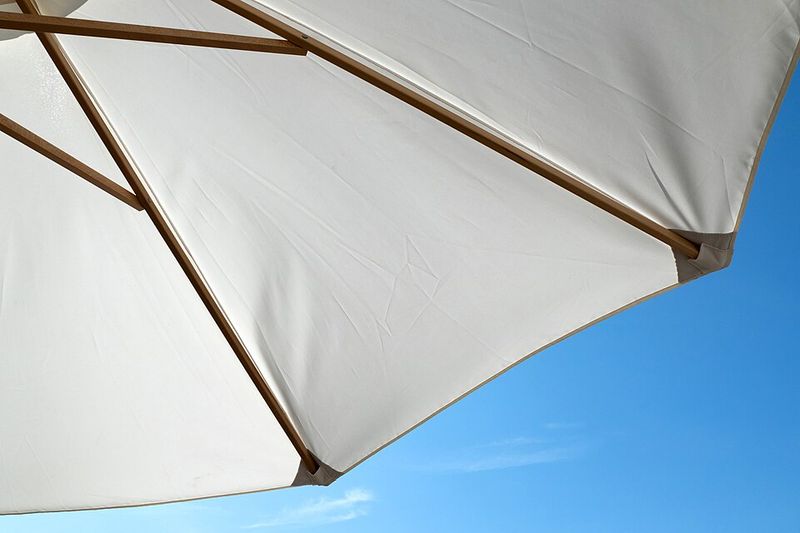 Large Tilting Patio Umbrellas